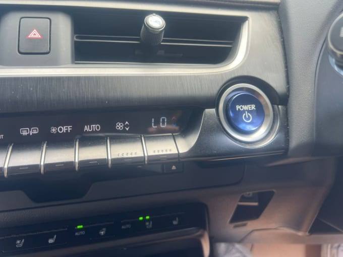2025 Lexus Ux