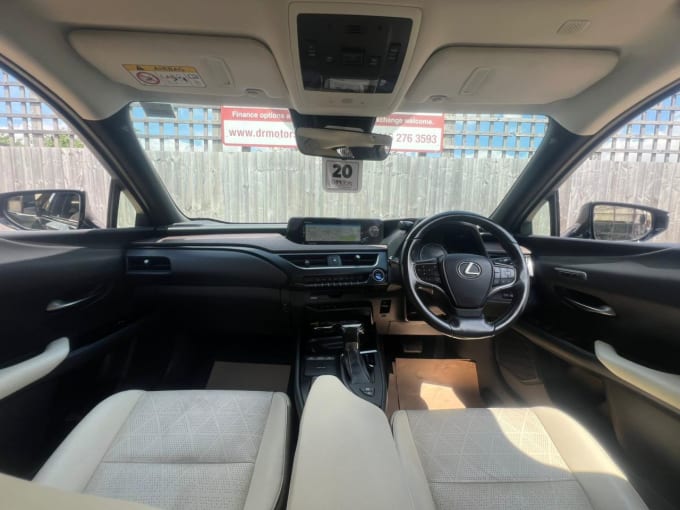 2025 Lexus Ux