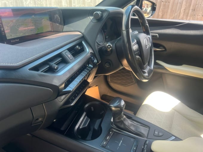2025 Lexus Ux