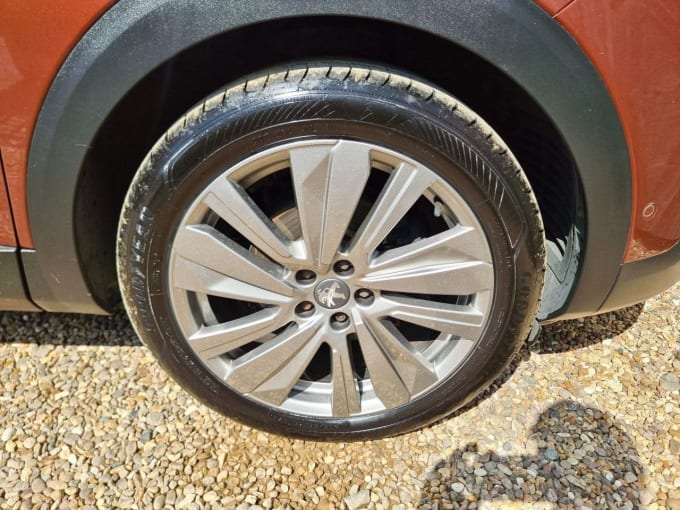 2025 Peugeot 3008