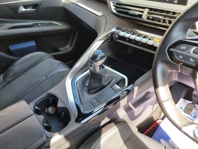 2025 Peugeot 3008