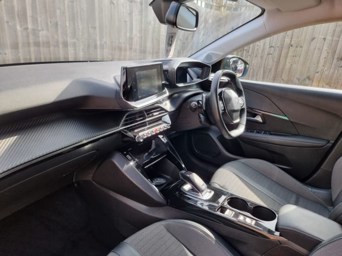 2025 Peugeot 208
