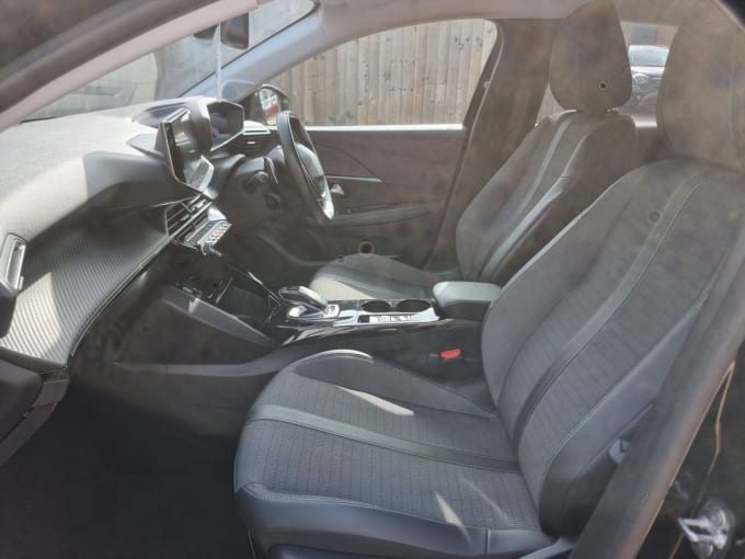 2025 Peugeot 208