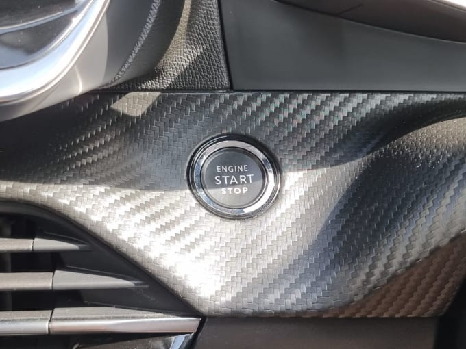 2025 Peugeot 208