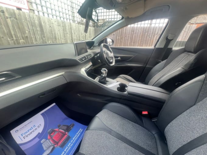 2025 Peugeot 3008