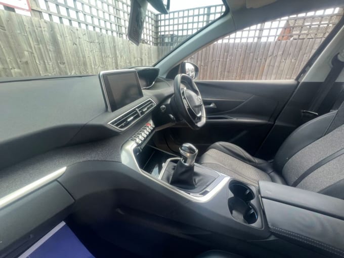 2025 Peugeot 3008