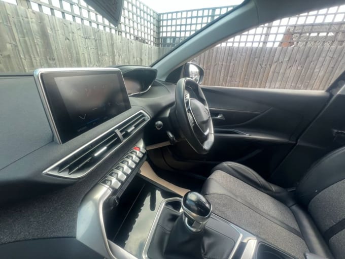 2025 Peugeot 3008