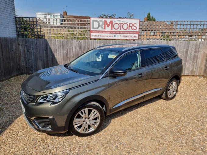 2025 Peugeot 5008