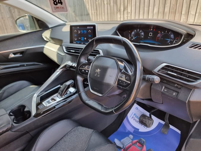 2025 Peugeot 5008