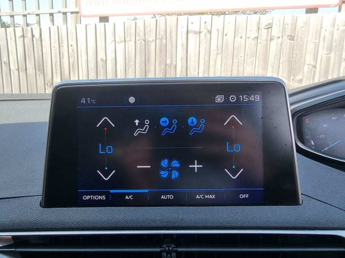 2025 Peugeot 5008