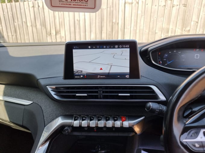 2025 Peugeot 5008