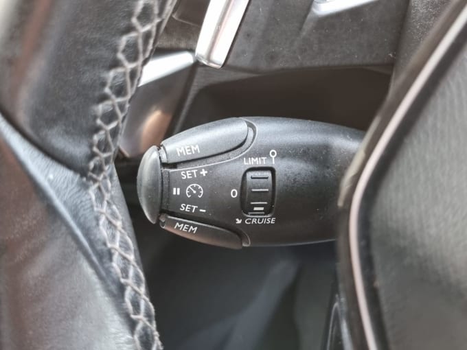 2025 Peugeot 5008