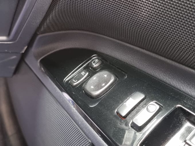 2025 Lexus Is