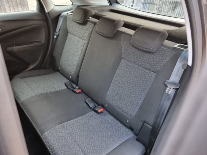 2025 Vauxhall Crossland
