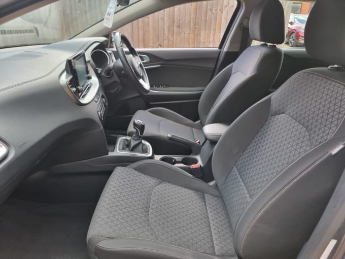 2025 Kia Ceed