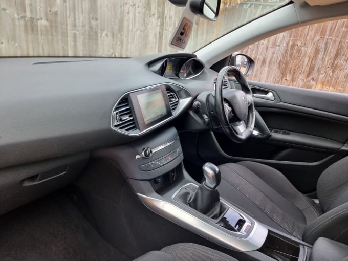 2025 Peugeot 308