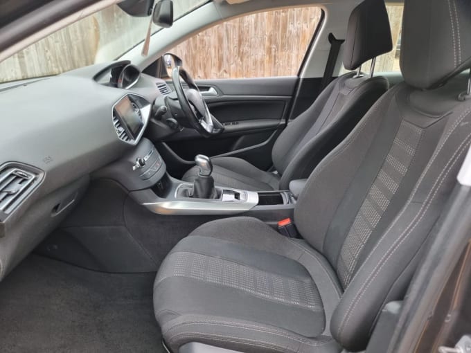 2025 Peugeot 308