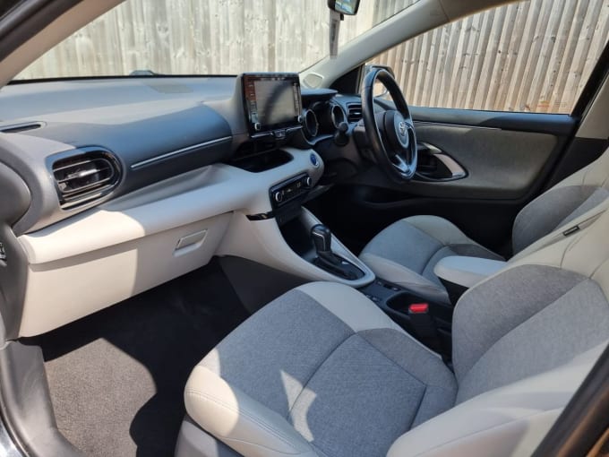 2025 Toyota Yaris