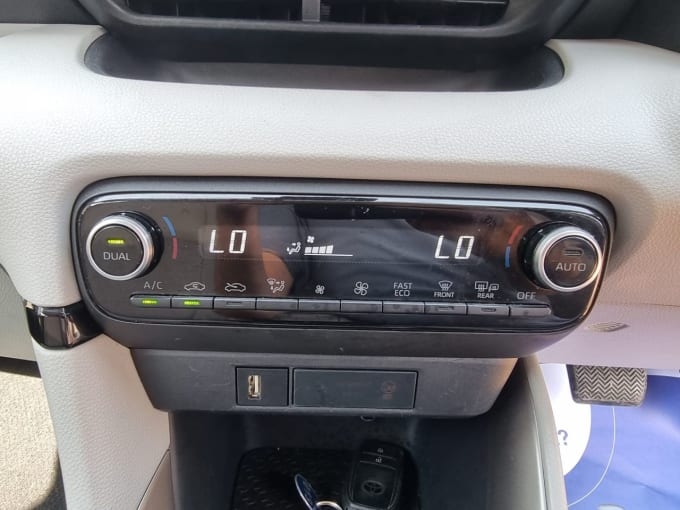 2025 Toyota Yaris