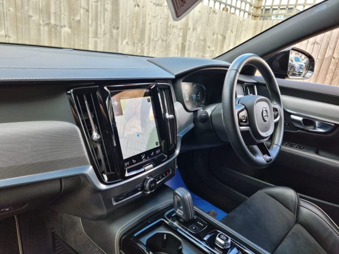 2020 Volvo S90