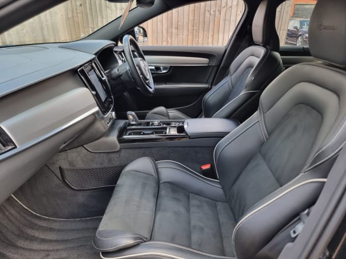 2020 Volvo S90
