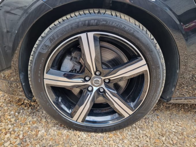 2020 Volvo S90