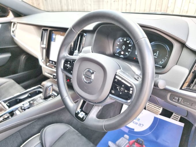 2020 Volvo S90