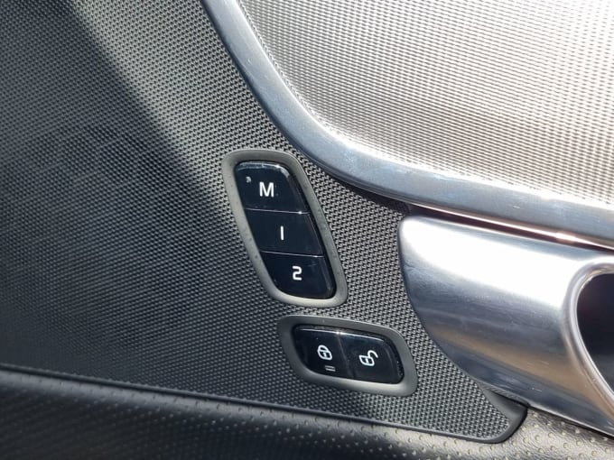 2020 Volvo S90