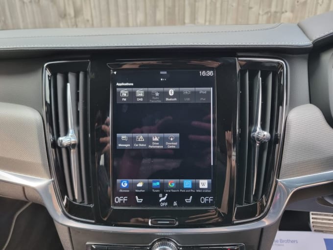 2020 Volvo S90