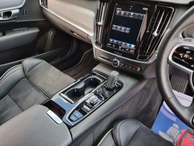 2020 Volvo S90