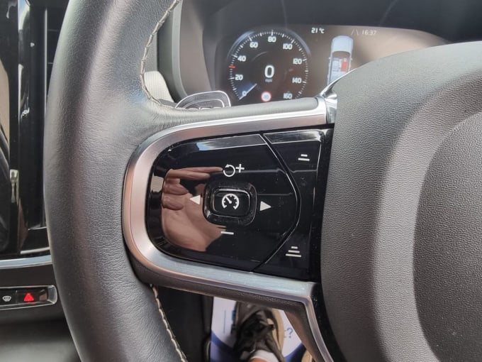 2020 Volvo S90