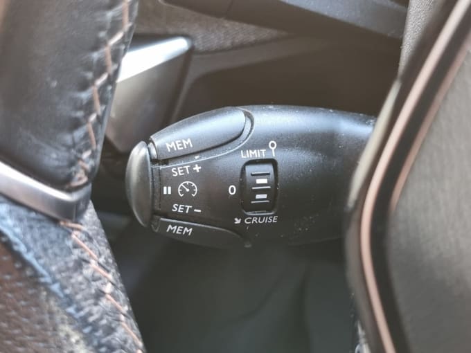 2025 Peugeot 3008