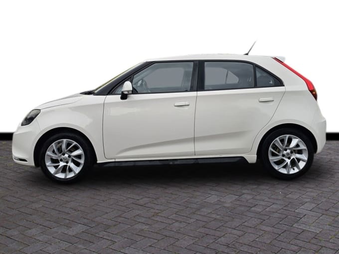 2015 Mg Mg 3