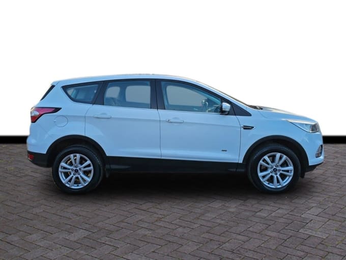 2025 Ford Kuga