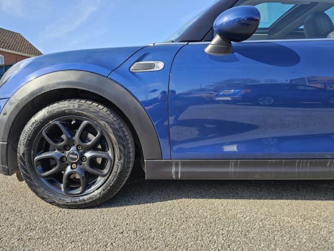 2025 Mini Hatch