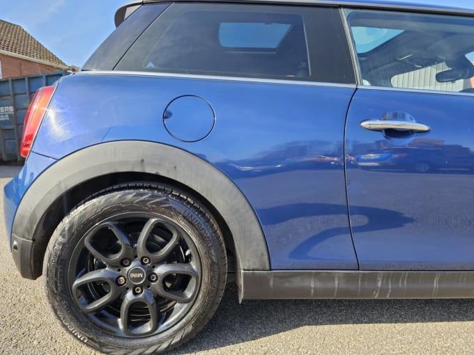 2025 Mini Hatch