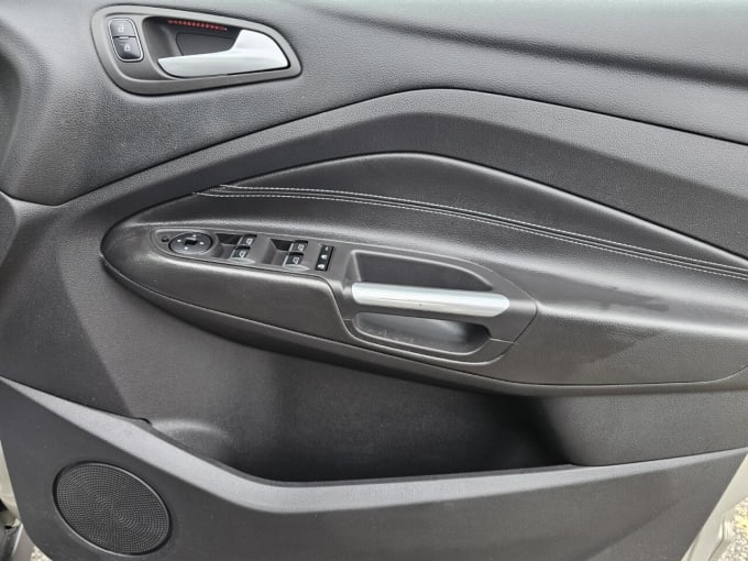 2025 Ford C-max