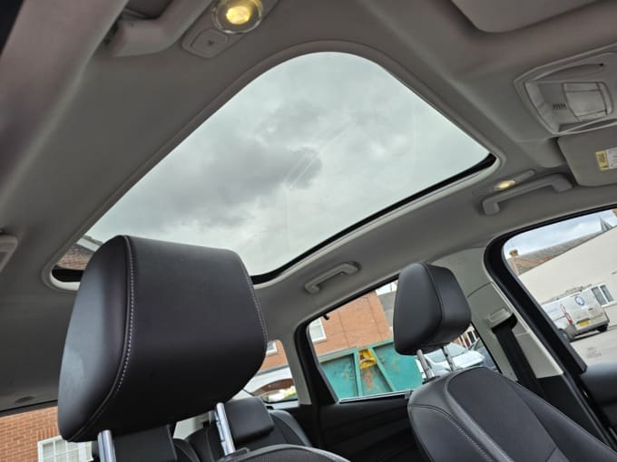 2025 Ford C-max