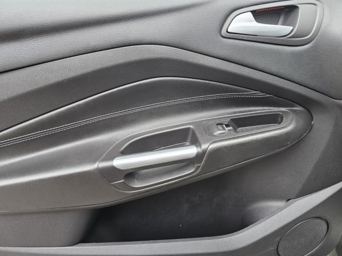 2025 Ford C-max