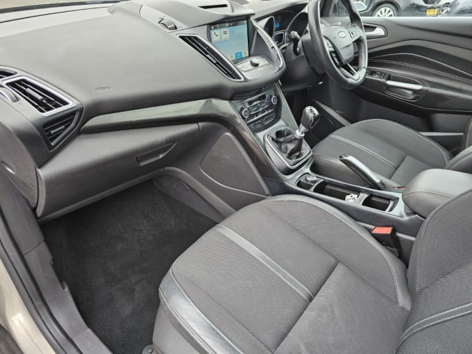2025 Ford C-max