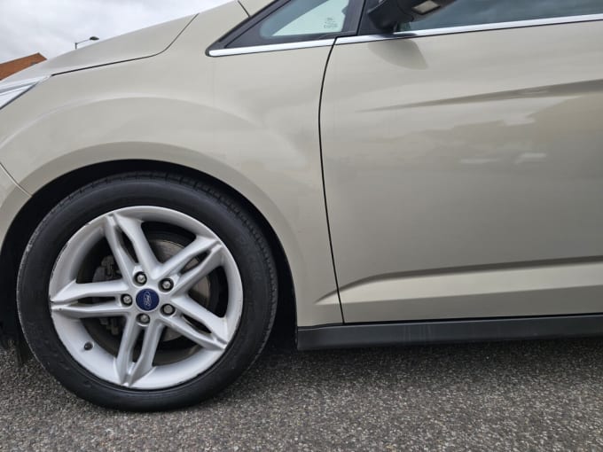 2025 Ford C-max