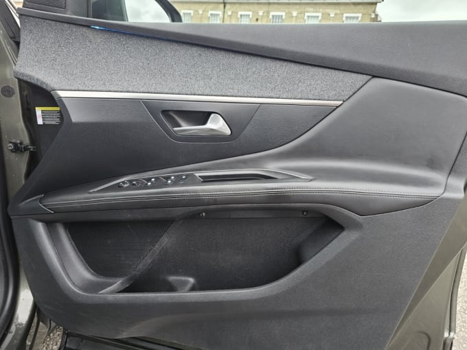 2025 Peugeot 3008