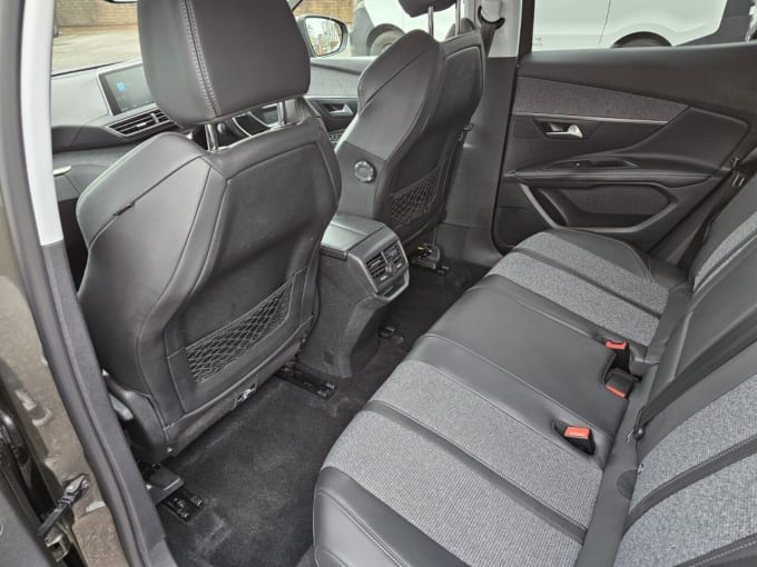 2025 Peugeot 3008