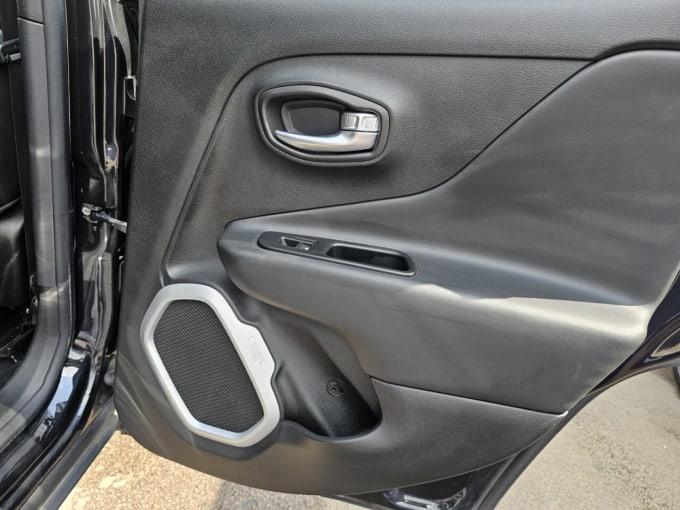 2025 Jeep Renegade