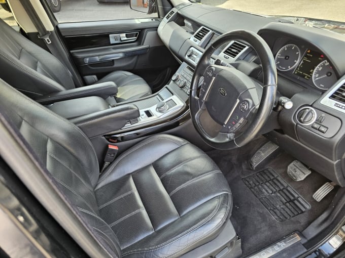 2025 Land Rover Range Rover Sport