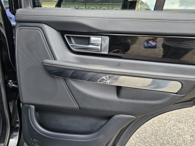 2025 Land Rover Range Rover Sport