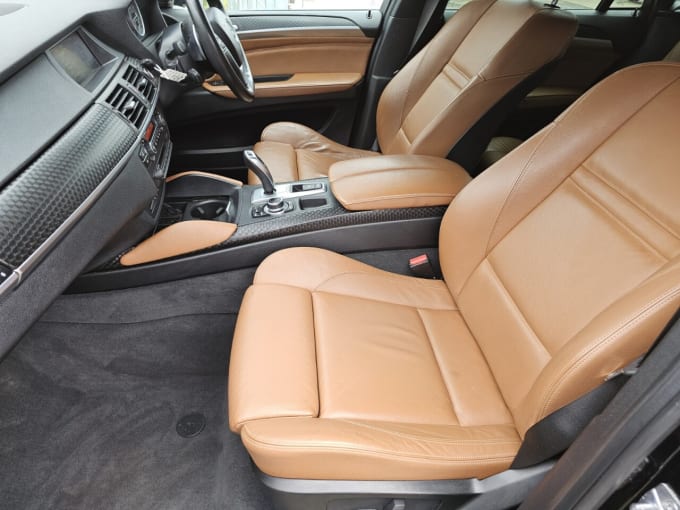 2025 BMW X6
