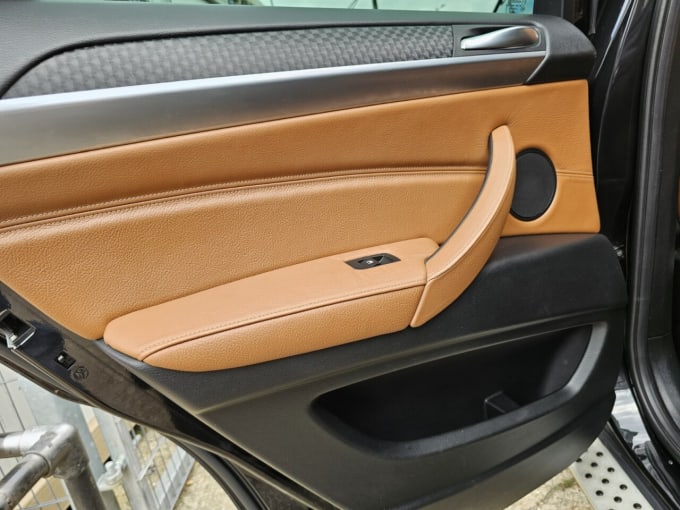 2025 BMW X6
