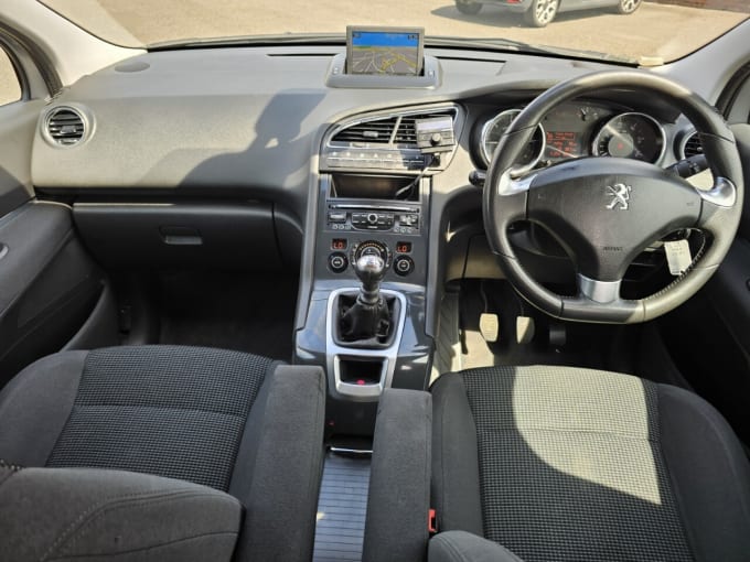 2025 Peugeot 5008
