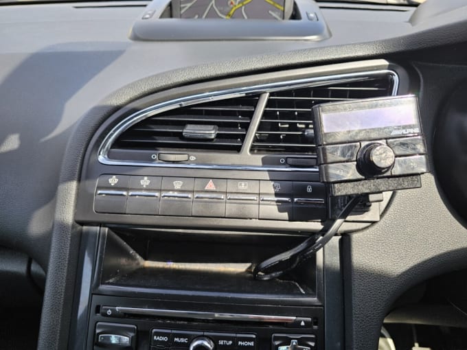 2025 Peugeot 5008